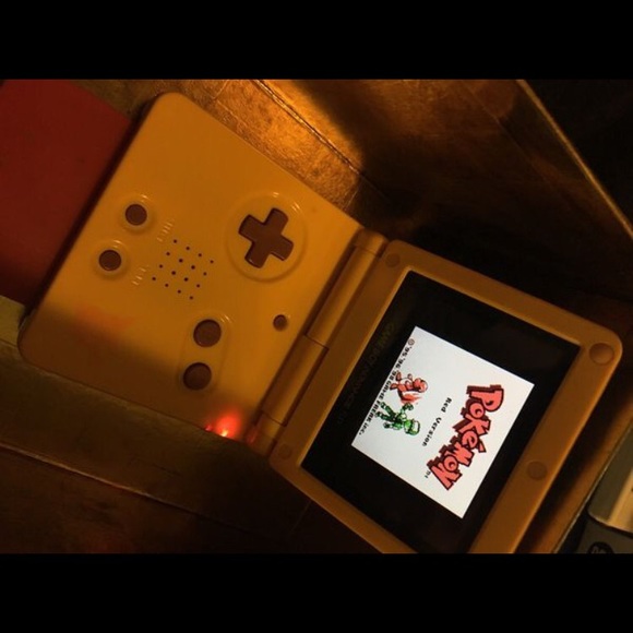 Limited edition Pokémon gameboy - Picture 4 of 5